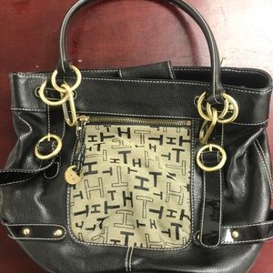 Tommy Hilfiger leather purse!